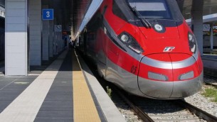 "Estranei in galleria", interrotta la linea AV tra Bologna e Firenze