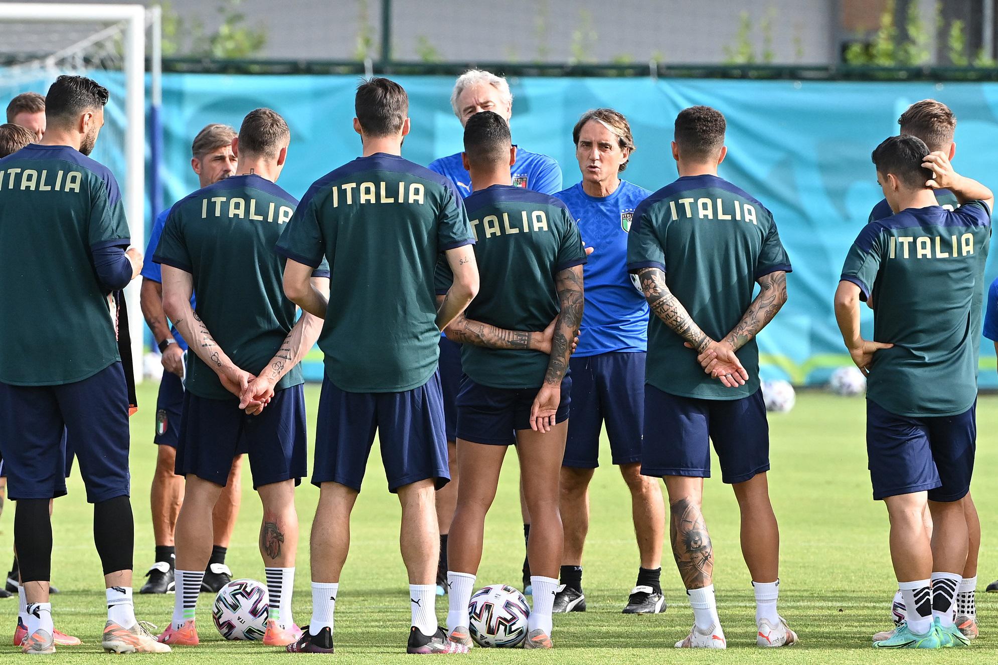 Euro 2020, "Italia-Austria: azzurri non si inginocchieranno"