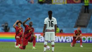 Euro 2020, Italia si inginocchia? Azzurri verso il sì