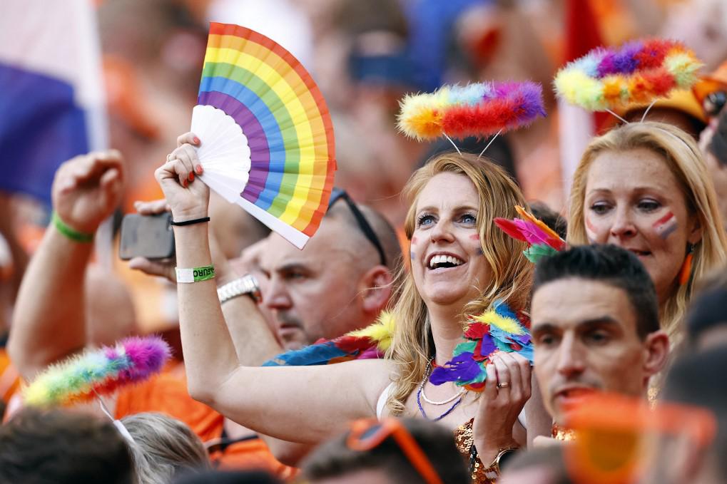 Euro 2020, Uefa: sì a bandiere arcobaleno in stadio Budapest