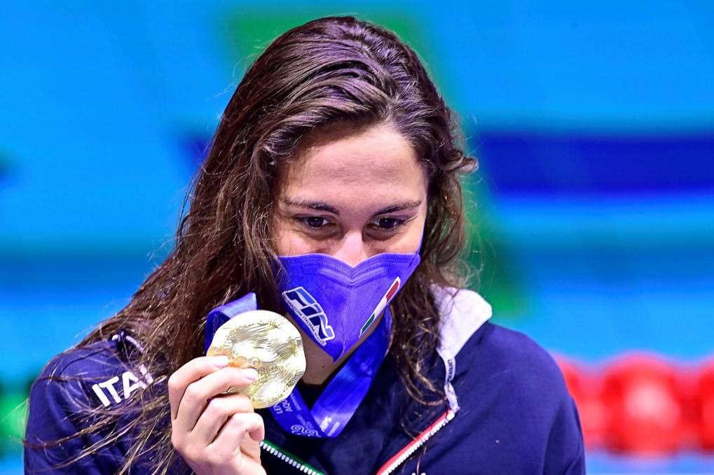Europei nuoto, Quadarella trionfa nei 1500 stile libero