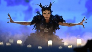 Eurovision 2024, Bambie Thug (Irlanda) e la polemica sul messaggio palestinese