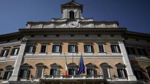Eutanasia in Italia, Camera dice sì a rinvio legge