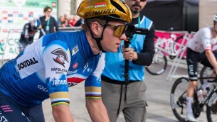 Evenepoel, incidente in allenamento e corsa in ospedale