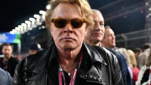 Ex modella Penthouse accusa Axl Rose dei Guns n' Roses: "Mi ha stuprata"