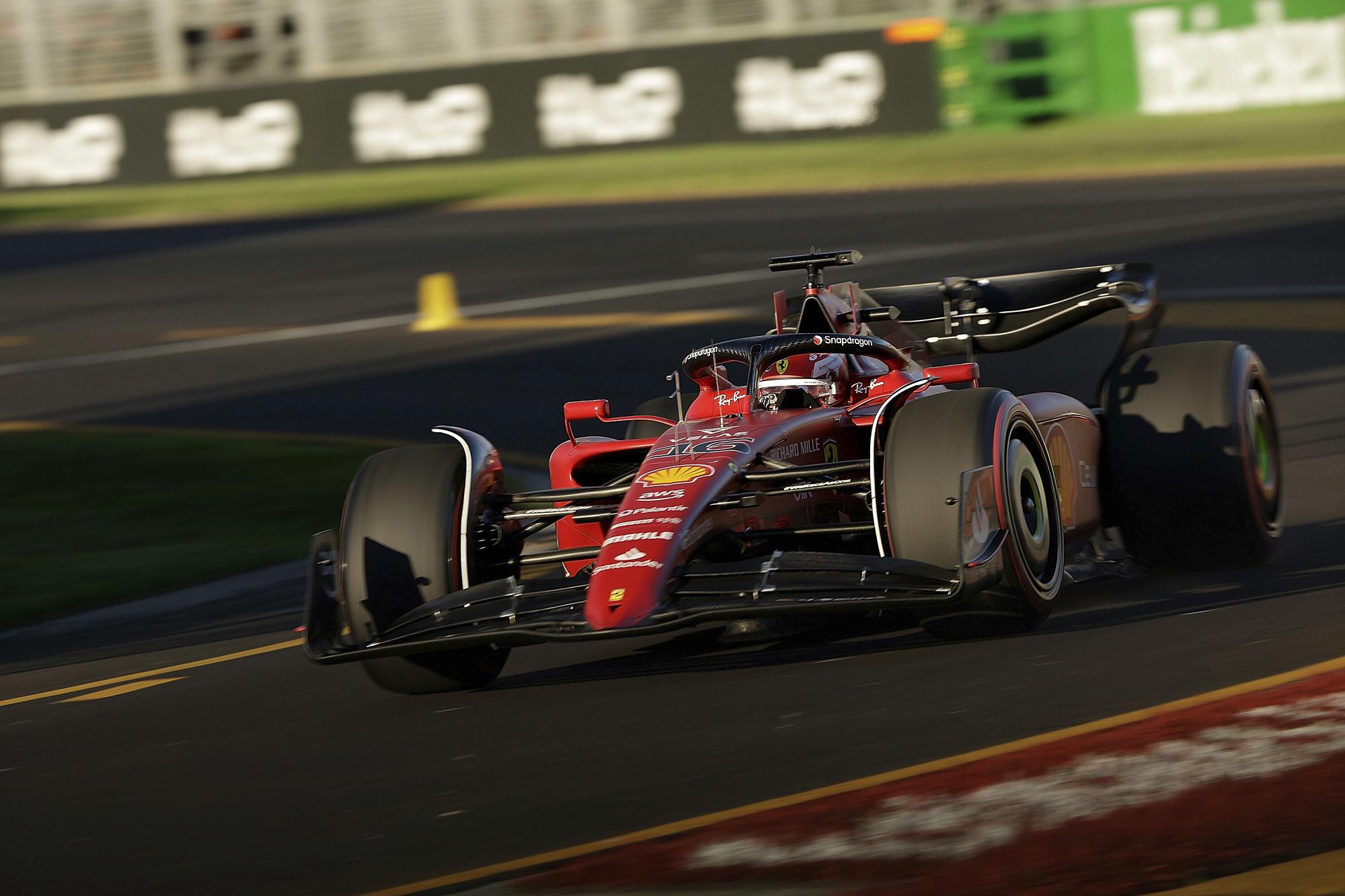 F1 Gp Australia 2022, la Ferrari di Leclerc parte in pole