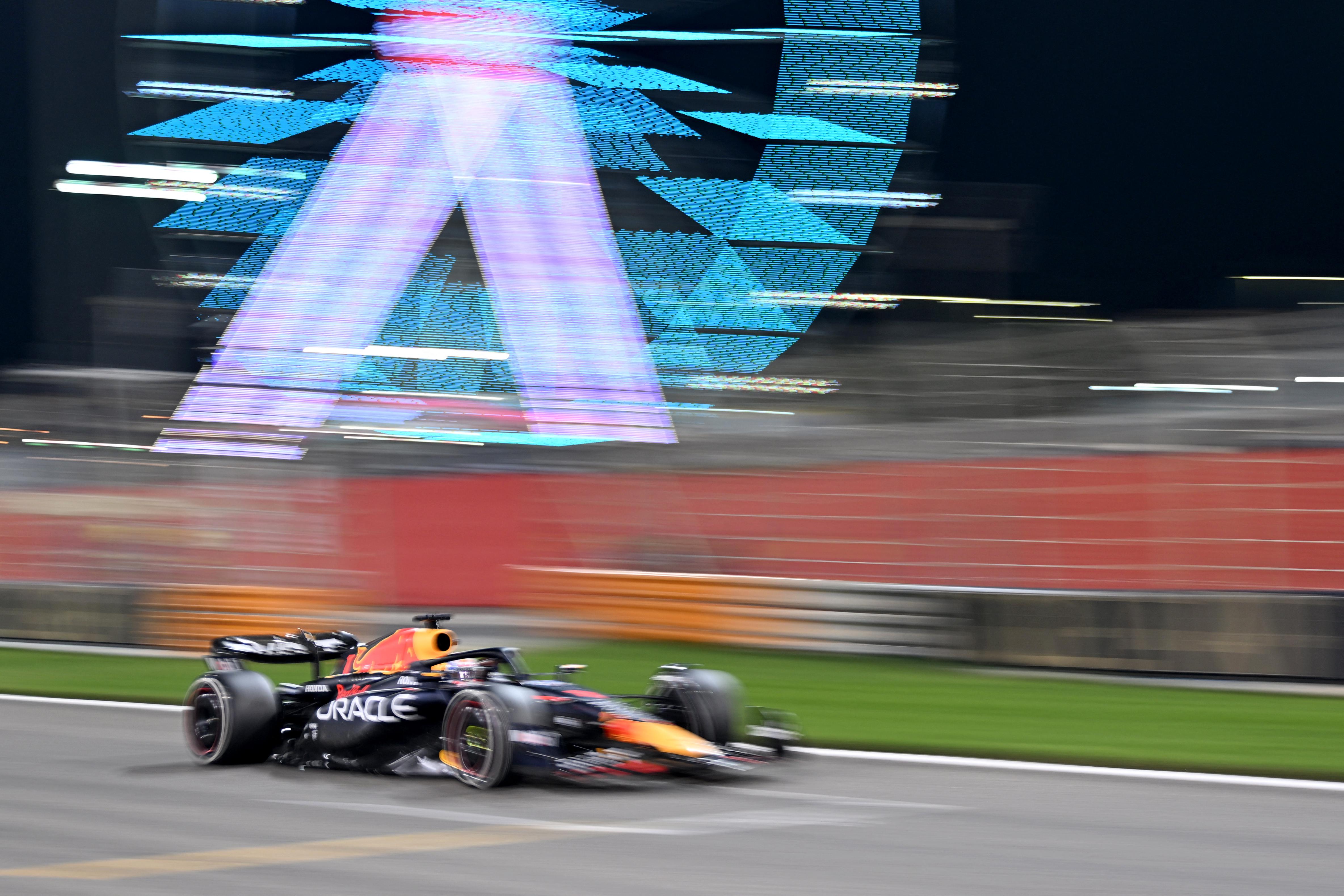 F1 Gp Bahrain, vince Verstappen con Red Bull e flop Ferrari