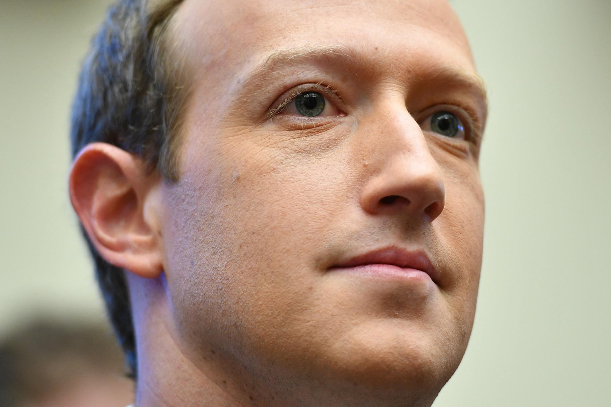 Facebook, Zuckerberg: "Meta sospende il riconoscimento facciale"