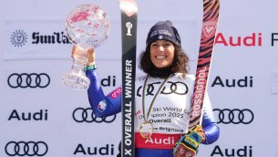 Federica Brignone chi è, a Verissimo la sciatrice un mese dopo l'infortunio