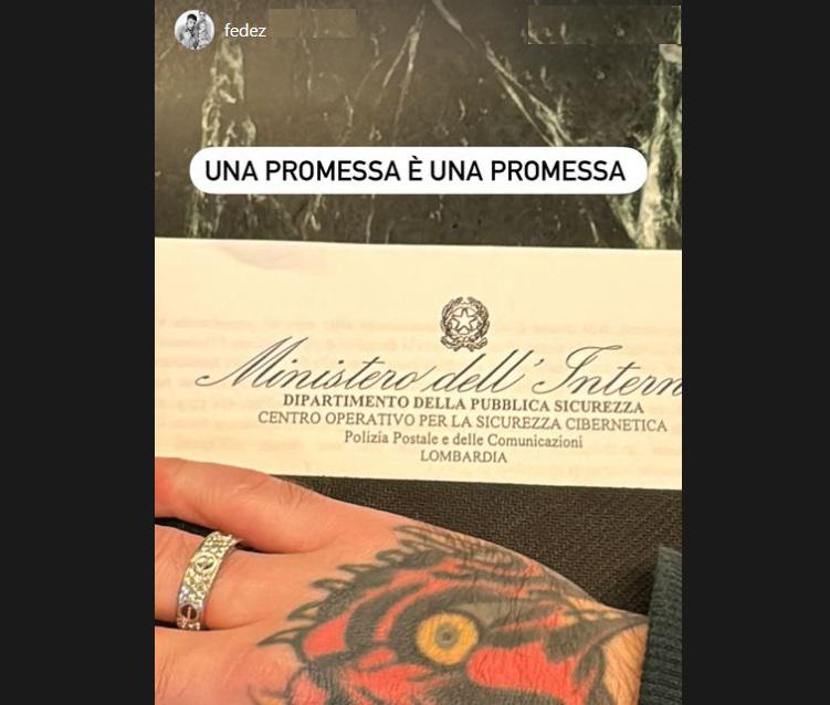 Fedez denuncia hater per minacce a Leone: "Una promessa è una promessa"