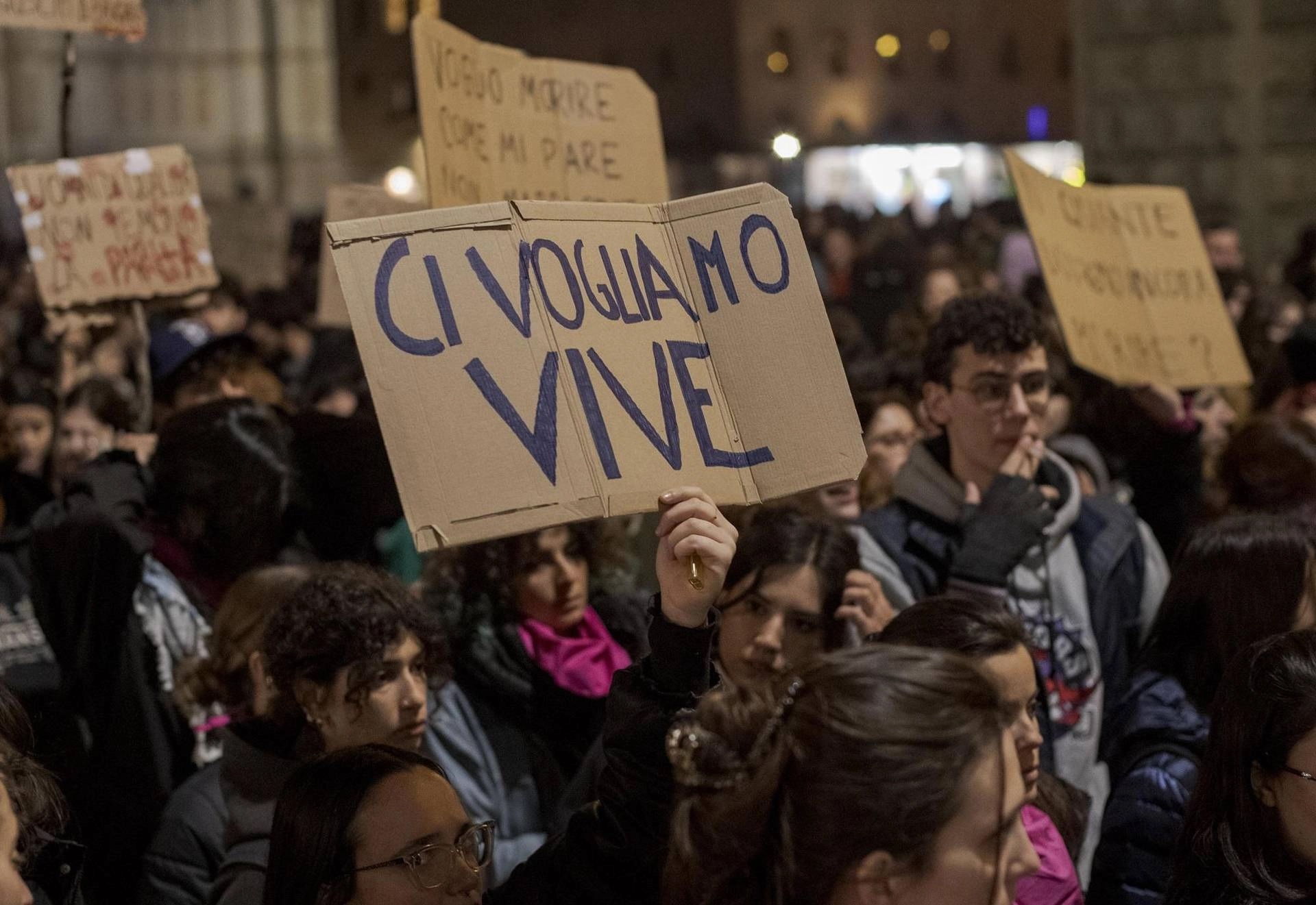 femminicidio_bologna_manifestazione_fg_ipa-copia
