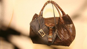 Fendi, colpo grosso nel centro di Roma: rubate borse per 100mila euro
