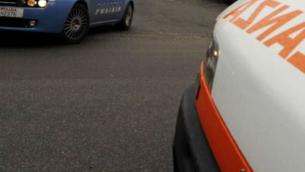 Ferrara, operaio cade da ponteggio e muore