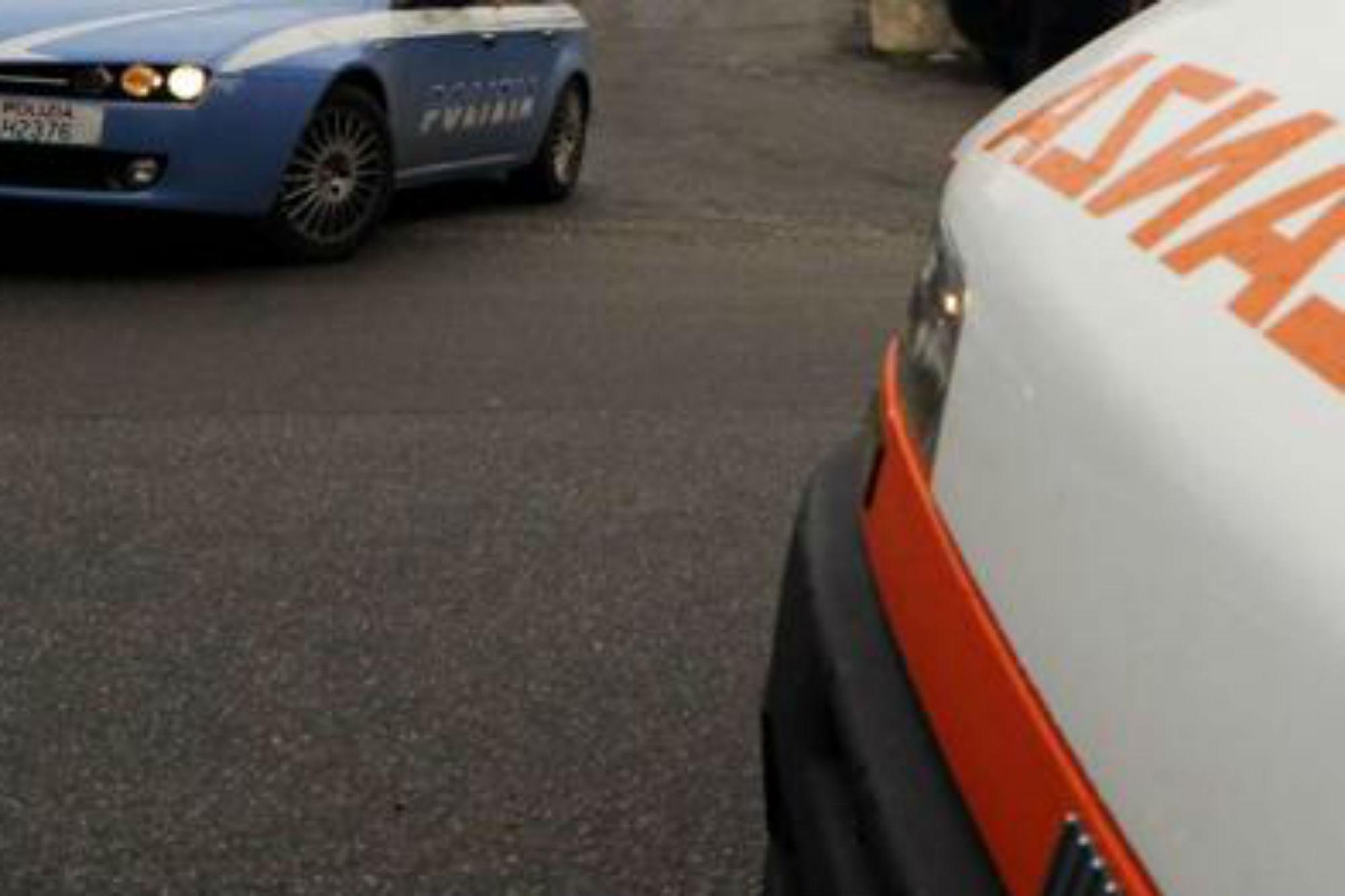 Ferrara, operaio cade da ponteggio e muore