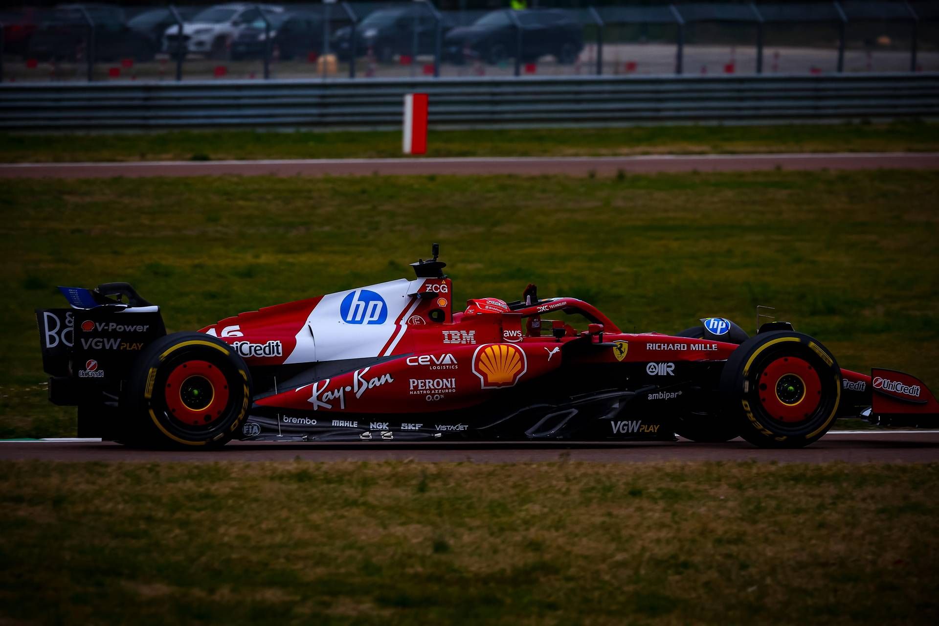 Ferrari, a Fiorano primi test con nuova SF-25: Leclerc in pista, poi Hamilton
