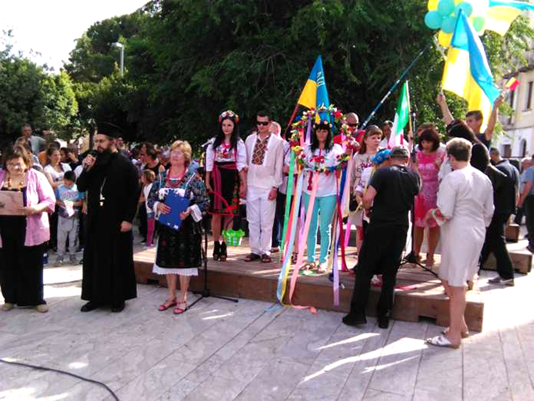 Festa dei Popoli: un'immagine relativa alla terza edizione (foto tratta dal sito Lamezia in Strada)
