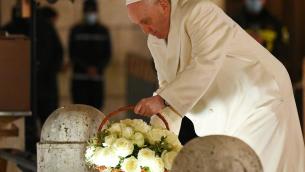 Festa dell'Immacolata, Papa chiede alla Madonna "il miracolo della cura"