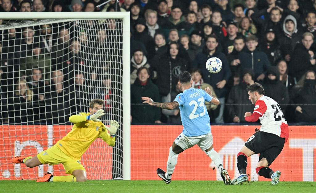 Feyenoord-Lazio 3-1, tris olandese e Sarri k.o