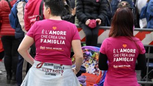 Figli di coppie gay, tribunale di Lucca si appella a Corte Costituzionale