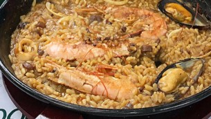 Finge l'infarto per non pagare la cena in 20 ristoranti, arrestato