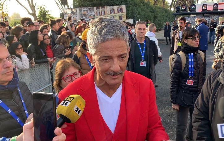 Fiorello: "Croce celtica? Qui alla Rai siamo ignoranti, per me è come Dragon Ball"