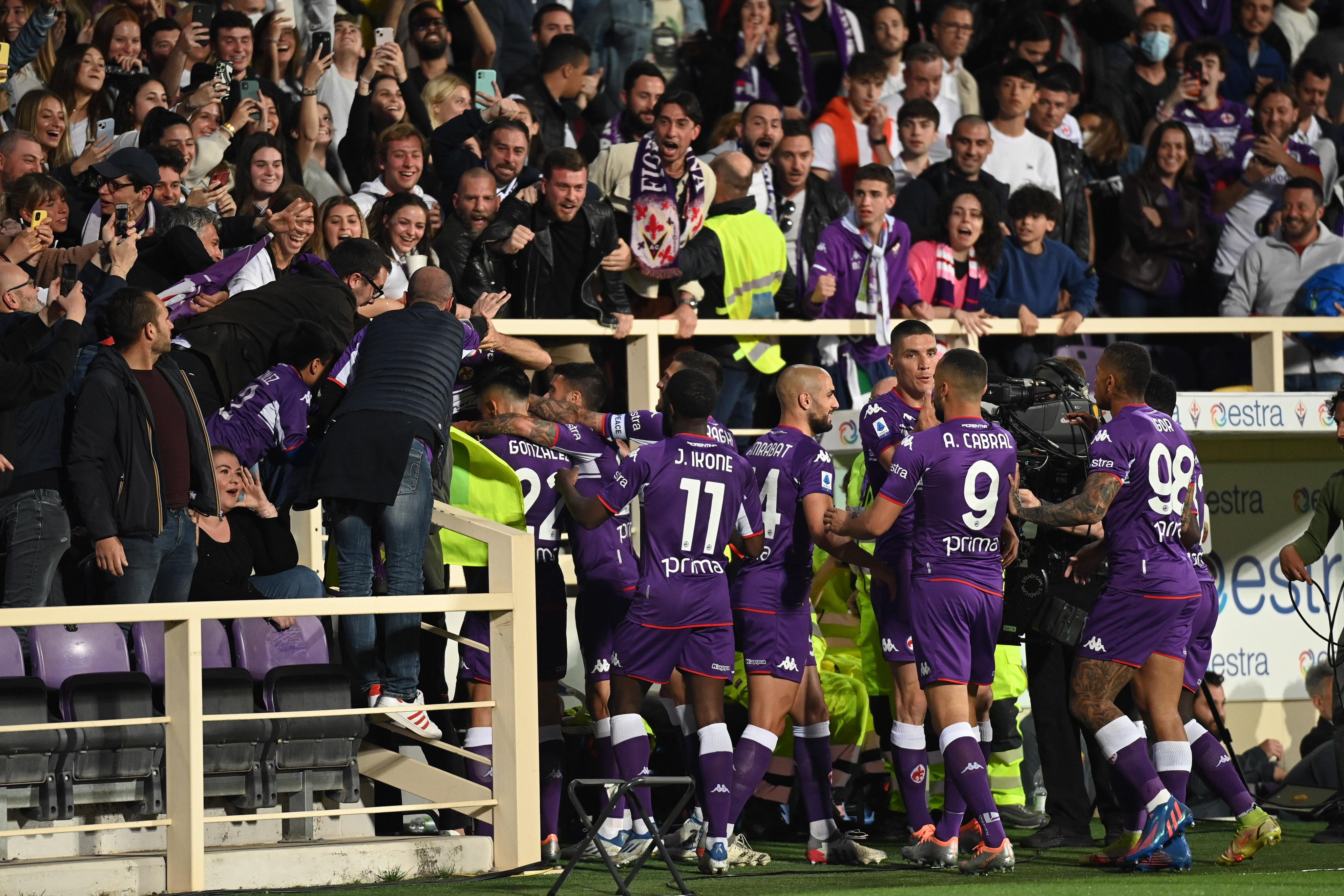 Fiorentina-Roma 2-0, viola agganciano giallorossi