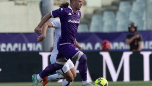 Fiorentina-Roma 2-1, rimonta viola con Jovic e Ikoné