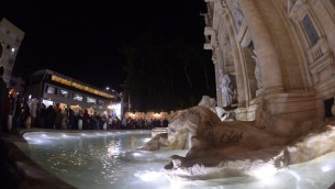 Fontana di Trevi in Brasile, copia identica vicino San Paolo - Video