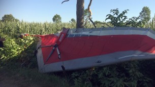 Forlì, precipita deltaplano: due morti
