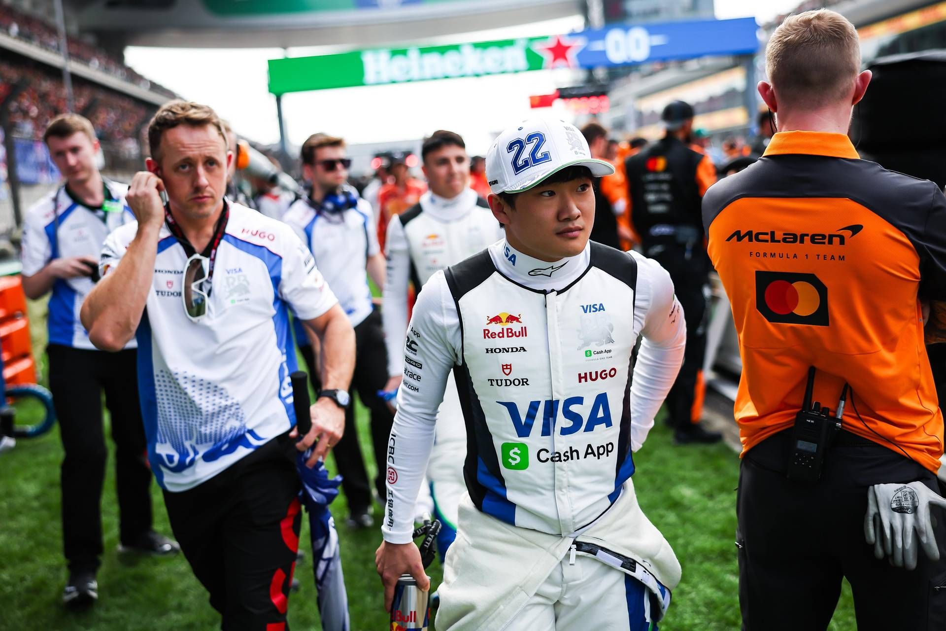 Formula 1, Tsunoda passa in Red Bull