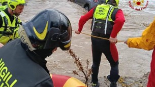 Forte maltempo in Toscana: salvate due persone a Grosseto, frane a Massa Carrara