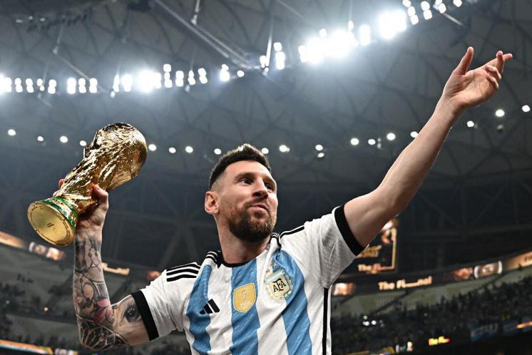 Foto di Messi con Coppa batte tutti i record anche su Instagram: il post di Zuckerberg