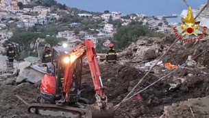 Frana Ischia, le ricerche non si fermano