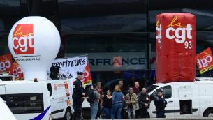 Francia, aeroporto Parigi in tilt: bloccato un bagaglio su due