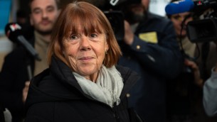 Francia, Dominique Pelicot condannato a 20 anni per stupri aggravati sulla moglie Gisèle
