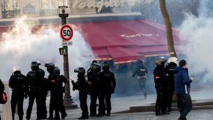 Francia, protesta no vax: 97 arresti e 513 richiami verbali