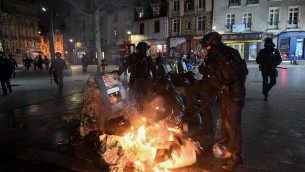 Francia, riforma pensioni: 169 arresti