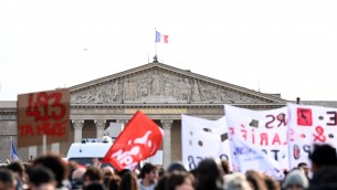 Francia, riforma pensioni: dal 49