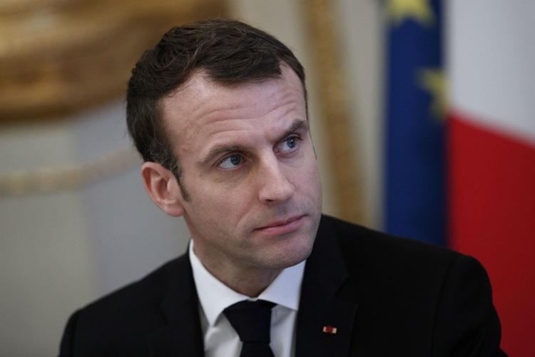 Francia, riforma pensioni: Macron parla domani in un'intervista tv