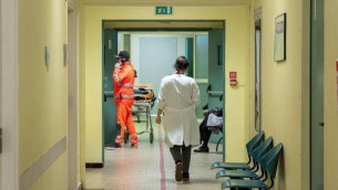 Fratellini ricoverati per lesioni a Cosenza, indagate mamma e nonna