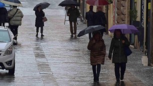 Freddo e ancora qualche pioggia, previsioni meteo sull'Italia oggi e domani