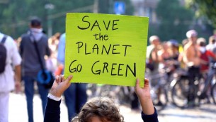 Fridays for Future, oggi 20 città scendono in piazza per il clima