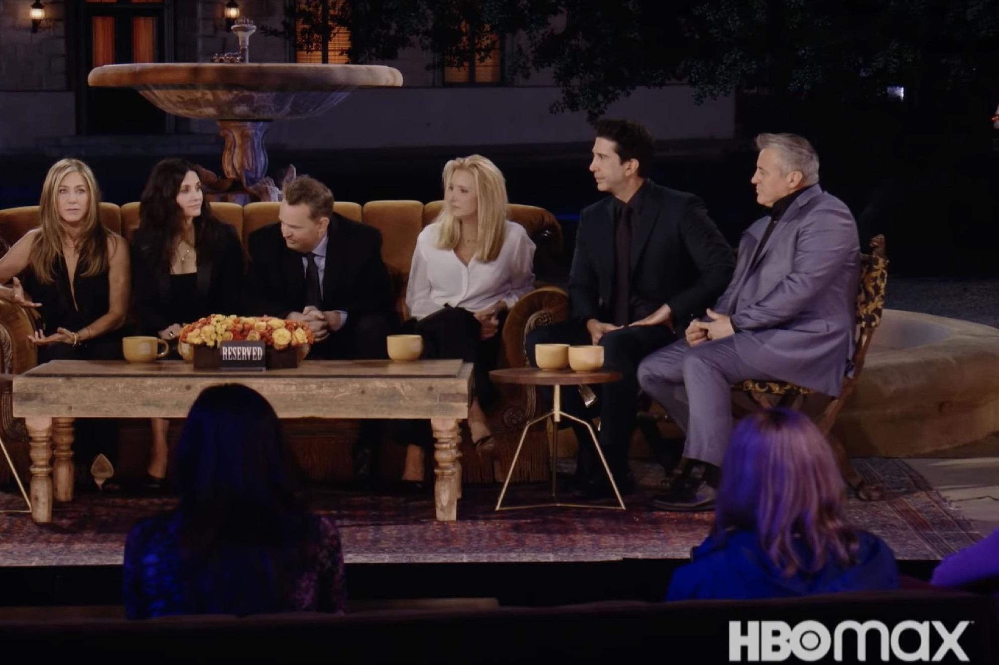 Friends, arriva la reunion in contemporanea con gli States