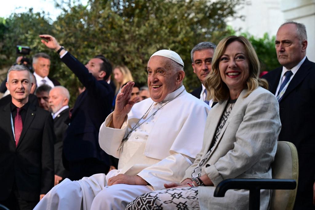 G7, Meloni chiude vertice con il Papa
