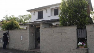 Garlasco, famiglia Poggi: "Si cerca attizzatoio? In casa manca solo un martello"