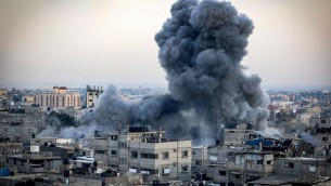 Gaza, media: "20 morti in raid Israele su Rafah"