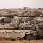 Gaza, nuovi raid israeliani: "Dall'alba almeno 60 morti"