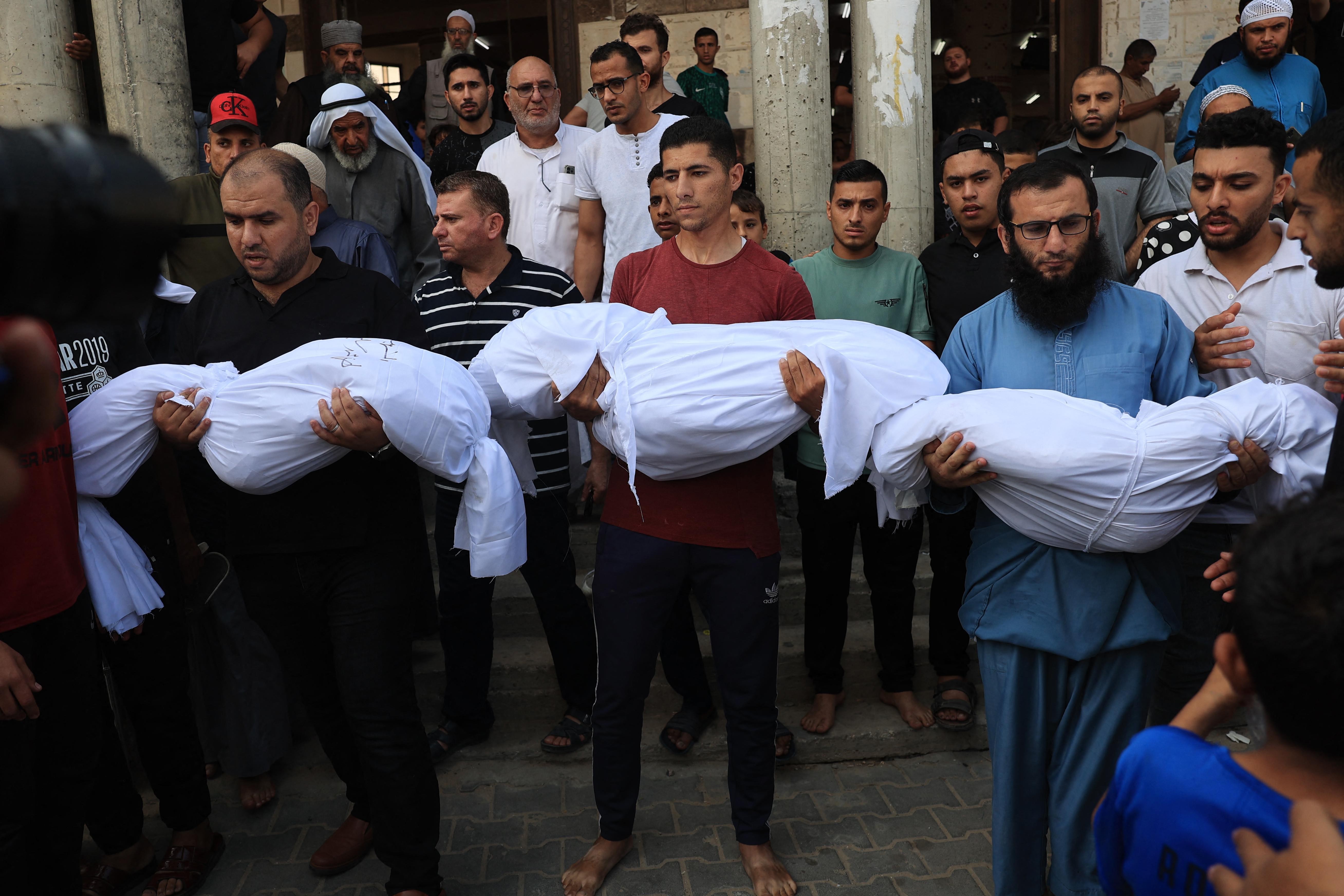 Gaza, Unicef: "In 7 giorni più di 700 bambini palestinesi uccisi e 2