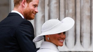 Gb, Harry e Meghan invitati a incoronazione Carlo III