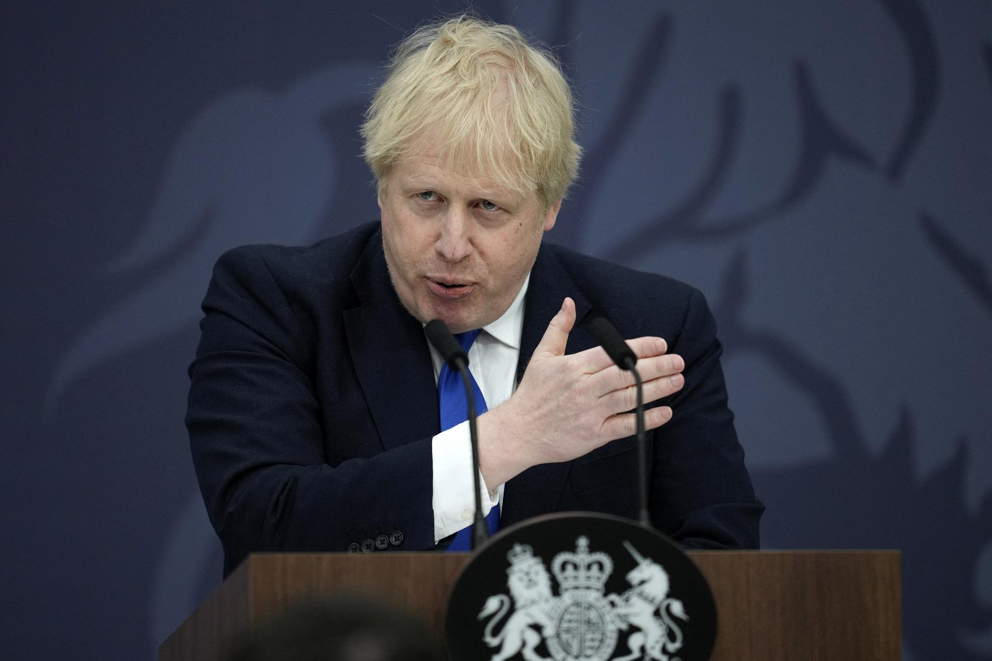 Gb, Johnson: "Richiedenti asilo arrivati illegalmente saranno trasferiti in Ruanda"